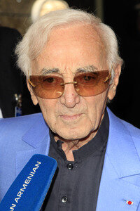 Charles Aznavour erhält einen Stern auf dem Hollywood Walk of Fame in Los Angeles