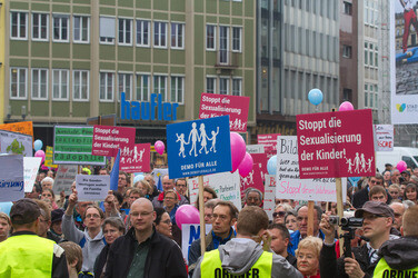 Bildungsplan-Demos in Stuttgart