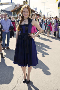Damen-Wiesn 2015 von Unternehmerin Regine Sixt auf dem Oktoberfest in München