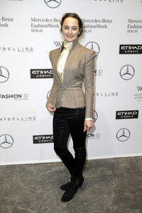 Rebekka Ruetz Fashion Show auf der Mercedes-Benz Fashion Week Berlin Autumn/Winter 2017