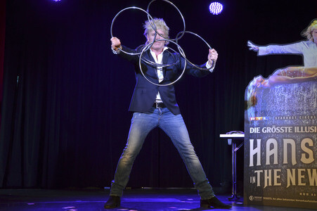 Pressetermin mit Hans Klok in München