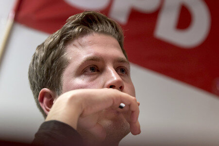 Kevin Kühnert auf NoGroKo-Werbetour in Berlin