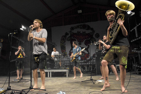 Konzert von LaBrassBanda in Grasbrunn