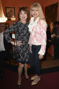 Theaterpremiere 'Das Lächeln der Frauen' in München