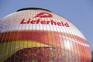 Zeiss-Großplanetarium Berlin als 30m großen Burger