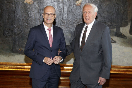 90. Geburtstag des ehemaligen Bürgermeisters Klaus von Dohnanyi in Hamburg