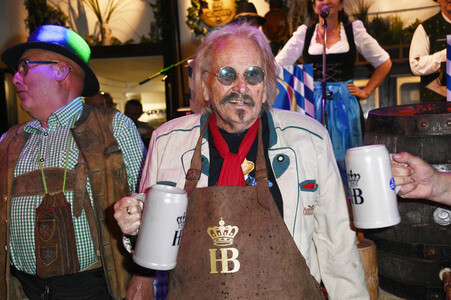 Wiesn Anstich 2026 im Hofbräu Berlin