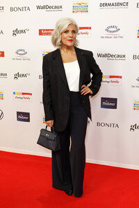 Goldene Bild der Frau 2025 in Hamburg