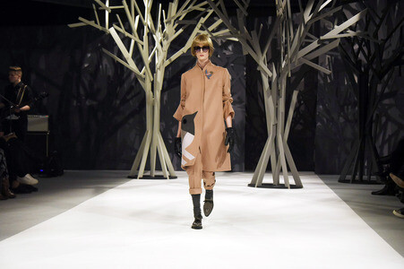 Kilian Kerner Fashion Show auf der Mercedes-Benz Fashion Week Autumn/Winter 2016 in Berlin