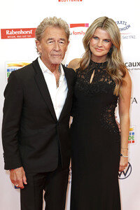 Goldene Bild der Frau 2025 in Hamburg