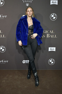 Magical Christmas Ball von LeGer by Lena Gercke in Berlin