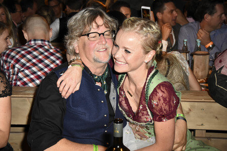 Oktoberfest 2017 Eröffnungsabend in der Käfer Wiesn-Schänke in München