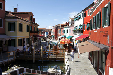 Sightseeing Burano