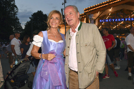 Almauftrieb beim Oktoberfest 2025 in München