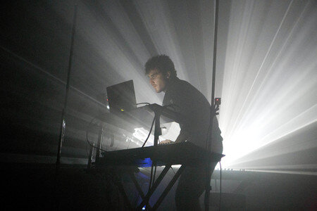 Konzert von Nicolas Jaar in Hamburg