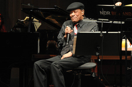 Konzert von Al Jarreau und der NDR Bigband in Hamburg