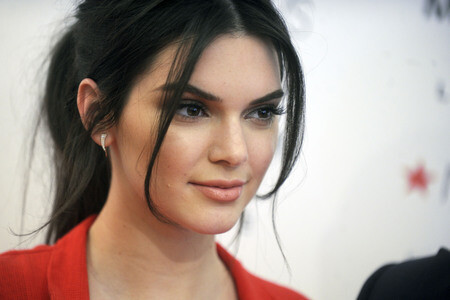 Kendall Jenner präsentiert das Parfum Modern Muse Le Rouge in New York