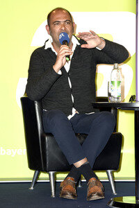 Hannes Ringlstetter auf der f.re.e Reise- und Freizeitmesse in München