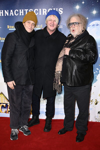 Premiere des 21. Original Roncalli Weihnachtscircus 2025 in Berlin