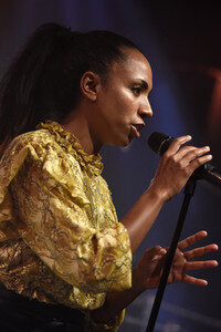 Konzert von Y'Akoto in Hannover
