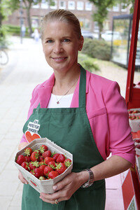Erdbeer-Charity-Verkauf in Hamburg