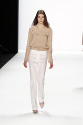Hien Le Fashion Show, Berlin Fashion Week Autumn-Winter 2014