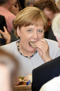 Angela Merkel besucht eine Festzeltveranstaltung der CSU in München