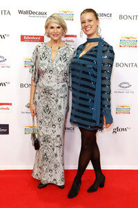 Goldene Bild der Frau 2025 in Hamburg