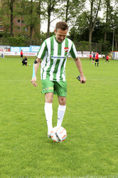 Charity-Fußballspiel 'Kicken mit Herz' in Hamburg