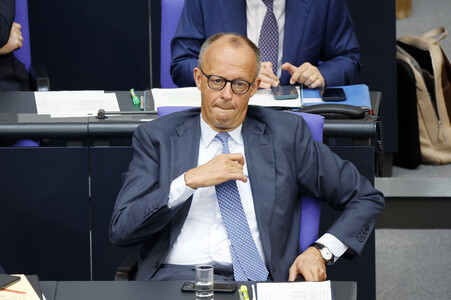 83. Sitzung des Deutschen Bundestages in Berlin