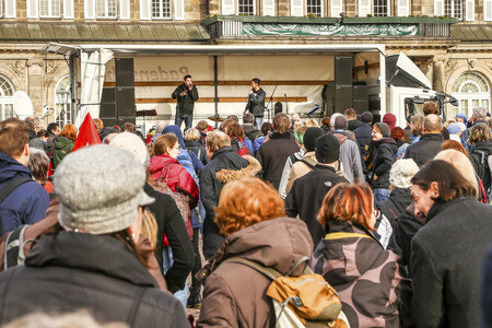 Gegendemonstration zu Pegida in Dresden