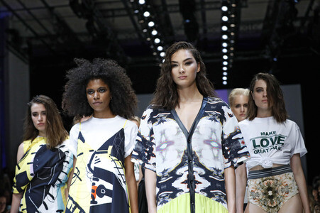 Rebekka Ruétz Fashion Show auf der Berlin Fashion Week Spring/Summer 2019