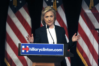 Hillary Clinton spricht in der New School in New York