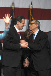 Andrew M. Cuomo zu Gouverneur wiedergewählt, New York