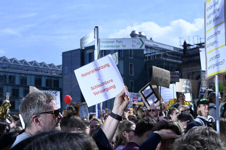 Großdemonstration von Psychotherapeuten gegen geplante Honorarkürzungen in Berlin