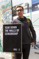 Bildtermin von Amnesty International zum Thema Meinungsfreiheit in Berlin
