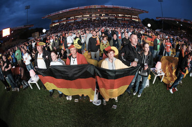 Public Viewing Deutschland gegen Algerien im WM-Wohnzimmer, Berlin
