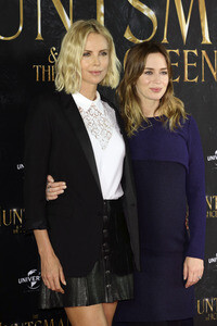 Photocall zu 'The Huntsman & the Ice Queen' in Hamburg