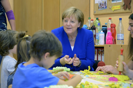 Angela Merkel besucht Caritas Zentrum in Köln