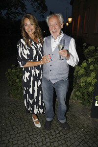 Überraschungsgala zum 90. Geburtstag von Dieter Hallervorden in Berlin