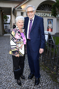 Überraschungsgala zum 90. Geburtstag von Dieter Hallervorden in Berlin