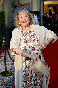 Theaterpremiere 'Der eingebildet Kranke' und 90. Geburtstag von Dieter Hallervorden in Berlin