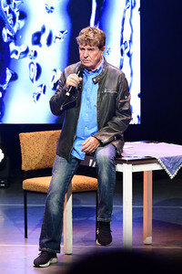 Musical-Show 'Sein Leben als Bühnenstück - Die Frank Schöbel Story' in Dresden