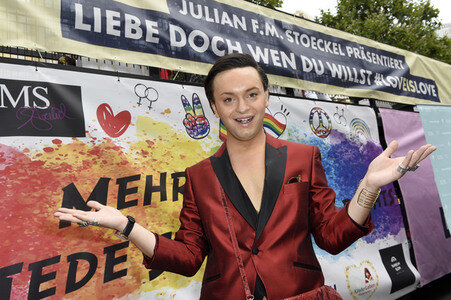 JFMS Truck zum Christopher Street Day in Berlin