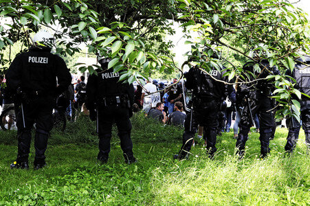 '#BlockG20 – colour the red zone!' Demonstration in Hamburg