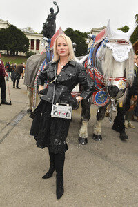 Regines Damenwiesn beim Oktoberfest 2025 in München