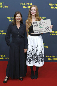 Festivaleröffnung und Filmpremiere 'Lovely Day', Filmfest Hamburg 2025