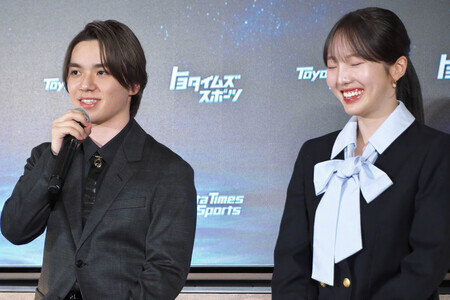 Pressekonferenz mit Shoma Uno und Marin Honda in Tokio