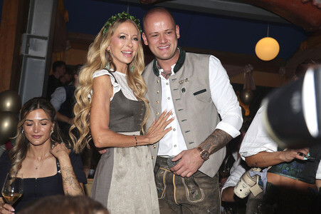 Cathy Hummels Wiesn-Bummel beim Oktoberfest 2026 in München