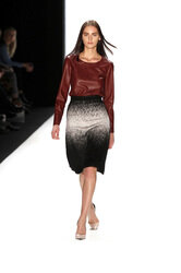 Hien Le Fashion Show, Berlin Fashion Week Autumn-Winter 2014